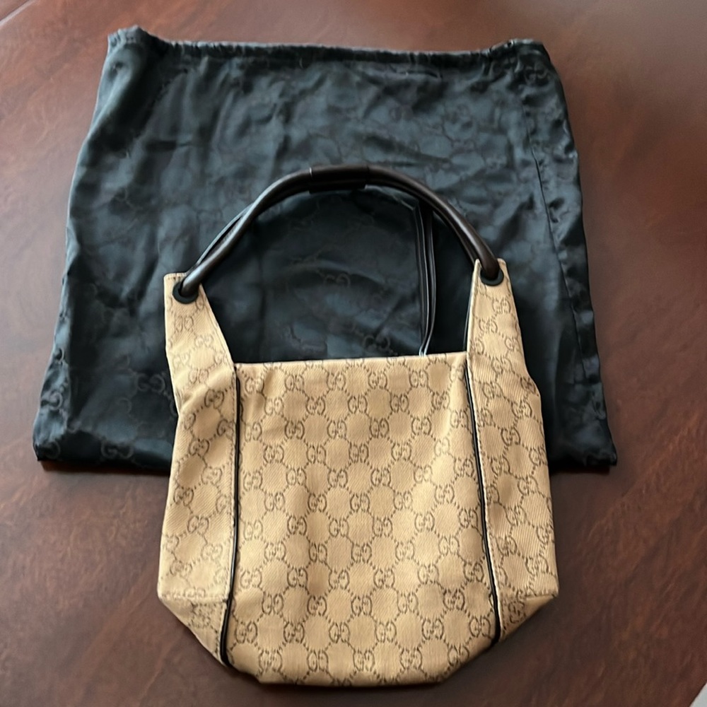 Gucci purse bag - excellent used condition!